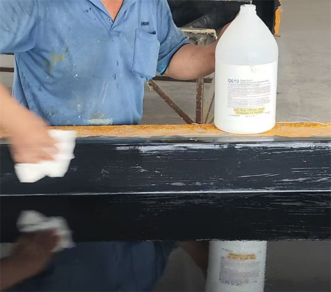 玻璃鋼復(fù)合材料用的G610室溫固化水性半永久脫模劑